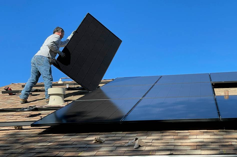 Blog team analyzing solar charge controller performance data